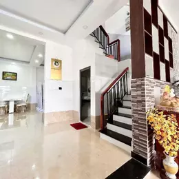 Nhà góc 2 mặt tiền Đào Sư Tích, 4 tầng, 6x13.5m, giá 6.55 tỷ