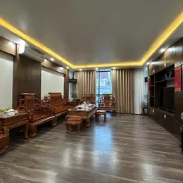 Chính chủ cần bán nhà đẹp tại phố Trần Phú, quận Hà Đông, ngõ rộng, thoáng, ô tô đỗ cửa.
