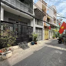 Nhà 2 tầng ngay Metro Bình Thái, 66m2, đường Nam Hoà, nhỉnh 4 tỷ