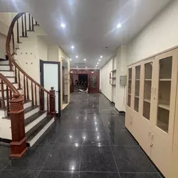💥SIÊU PHẨM💥Lạc Long Quân 7 Tầng thang máy 50m2, Ô tô tránh, KD tốt, 22.6 Tỷ