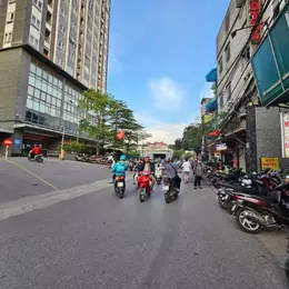 Bán 131m vĩnh tuy tặng nhà 2 xe congtaner tránh kinh doanh ngày đêm hai bà trưng