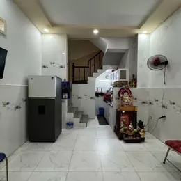 Chỉ 5 tỏi có ngay Nhà 4 tầng BTCT - CÁCH MẠNG THÁNG 8 - 34M2 - mặt tiền 4m