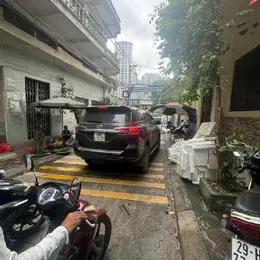 Bán nhà lĩnh nam 5 tầng ô tô tránh vào nhà kinh doanh hoàng mai