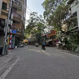 Bán nhà phố Tam Khương 45m2, 5T, MT4.1m ô tô nhà đẹp long lanh quanh 15 tỷ hiếm Đống Đa