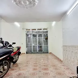BÁN NHÀ DÂN XÂY- PHỐ TÔN ĐỨC THẮNG -GẦN Ô TÔ, 4 TẦNG: GIÁ CHỈ 6 TỶ