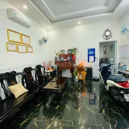 Nhà HXH đường Làng tăng phú DT 71m cấp 4