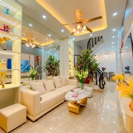 Bán nhà phố 8/3, Hai Bà Trưng 30m, 4 tầng. Giá: 6.28 tỷ. LH: 0937158386
