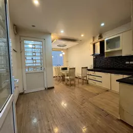 Bán nhà phố Lê Thanh Nghị, Hai Bà Trưng 35m, 5 tầng. Giá: 8.15 tỷ. LH: 0937158386