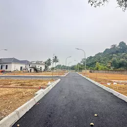 Chính chủ có lô đất đẹp cần bán tại thị trấn Ba Hàng Đồi-Lạc Thủy-Hòa Bình