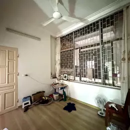 Bán nhà giáp bát 5 tầng dân xây lô góc ô tô thông hoàng mai