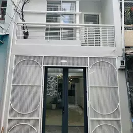 Nhà hẻm xe hơi CMT8, Q.10, 34m2, giá chỉ 6,6 tỷ