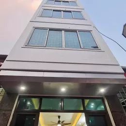 Nhà đẹp ở ngay phố Kim GIang, 45m2, 4 tầng, gần phố, 15m ra ô tô tải, Kinh doanh. Giá chỉ 11 tỷ