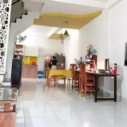 Nhà Đẹp 3 tầng, Xe Hơi Ngủ Trong nhà , DTsd 136m2, ở ngay, Thủ Đức, Giá chỉ 4ty nhỉnh.
