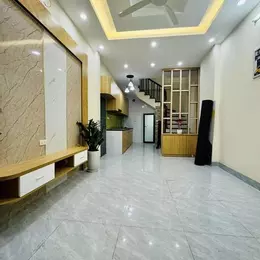 Thạch Bàn,Long Biên DT 39m2 x mt 3.3m nhà mới ở ngay giá chỉ 5.65 tỷ