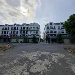 Cho thuê Shophouse Thuận An Central Lake 90m2 5 tầng. Đã hoàn thiện. Lh 0989894845
