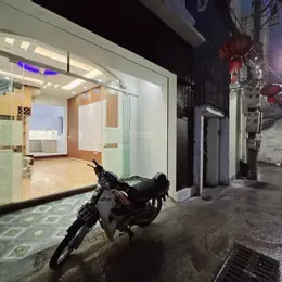 Bán gấp. 50m2 ,4 tầng - Trần Cung. đầy đủ nội thất sang trọng , trước nhà ngõ rộng. nhỉnh 9 tỷ