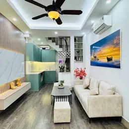 BÁN NHÀ BỒ ĐỀ 35M2* 5 TẦNG* 6.1 TỶ, FULL NỘI THẤT