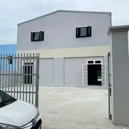 BÁN XƯỞNG TRỆT LẦU 1.300M² ĐƯỜNG NHỊ BÌNH, HÓC MÔN GIÁP Q12 GIÁ RẺ