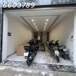 Cần Tiền bán gấp nhà tại tư đình long biên hà nội . nhà 7 tầng thang máy và đang hoàn thiện .