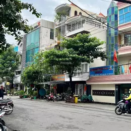 🔥 🔥 KET TIỀN NGỘP 12 TỶ BANK CẦN BÁN BIỆT THỰ GÓC 2 MẶT TIỀN NGUYỄN GIA TRÍ (D2) BÌNH THẠNH
