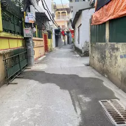 Bán đất tặng nhà cũ 77m ngõ 23 xuân la!!ô tô nhỏ vào tận nơi!!!