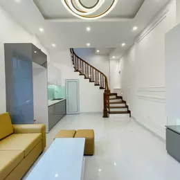 Bán nhà riêng cạnh chợ Giang Xá, Trạm Trôi. Căn góc 33m2 xây dựng 5 tầng, nội thất đầy đủ 100%
