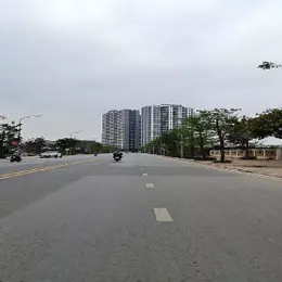 Bán nhà tại Cự Khối, Long Biên, Hà Nội. 6 tầng 51m2, thang máy, xe 16 chỗ đậu cửa.