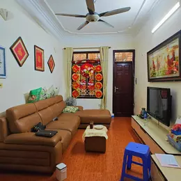 Bán tập thể mai đông 3 tầng long lanh ở ngay 130M hoàng mai