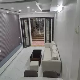 Bán nhà Lĩnh Nam giá 5.25 tỷ, diện tích 28m2, 5 tầng, mặt tiền 3m