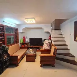 Mặt phố Yên Lãng 32 mét, ô tô tránh,ngõ thông, nhà vuông vắn,5 tầng, sổ đỏ hàng hiếm có duy nhất