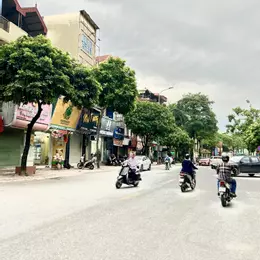 Bán nhà trung tâm Trâu Quỳ mặt phố Ngô Xuân Quảng 105m2 2 mặt tiền.0982852808