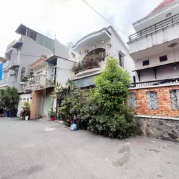 BÁN NHÀ 5 TẦNG THANG MÁY - XE HƠI NGỦ TRONG NHÀ Đ.BÊN VÂN ĐỒN, Q4 - NGANG HIẾM 5M NỞ HẬU 6,6M *