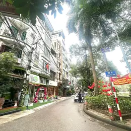 BÁN NHÀ PHÂN LÔ LÁNG HẠ, ĐỐNG ĐA - 52M2 x 5 TẦNG - MT 4.7M - Ô TÔ TRÁNH - SÁT HỒ - KINH DOANH