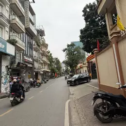 🏢 BÁN NHÀ MẶT PHỐ NGUYỄN VĂN HUYÊN– 110M x 7T THANG MÁY - MT 6,8M -  VỊ TRÍ ĐẸP NHẤT PHỐ - CHO