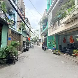 Nhà Đường Lạc Long Quân Quận Tân Bình Phường 11 Cũ.