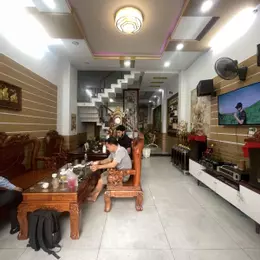 NHÀ ĐẸP-KIÊN CỐ VÀO Ở NGAY-TẶNG FULL NỘI THẤT
ĐƯỜNG NHỰA 13m CÓ LÊ-KHU DÂN TRÍ TOÀN NHÀ CAO