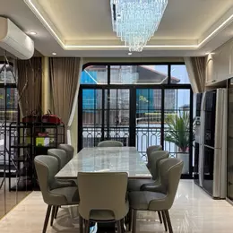 Bán nhà Hồng Tiến Dân Xây- Gara- Thang máy -full NT 35m 7 tầng nhỉnh 11tyr (TL)