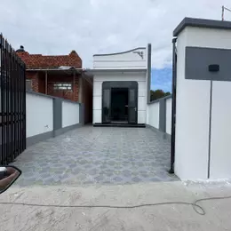 NHÀ PHỐ NGAY TRUNG TÂM SIÊU ĐẸP - Chỉ 1 TỶ 760 TRIỆU Rẻ Hơn So Với Khu Vực 200 triệu