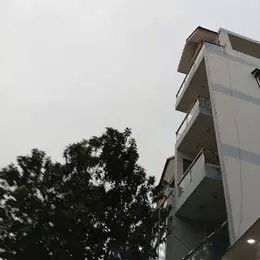 Bán nhà MTKD sầm uất ngày chợ Tân Hương, 4x17m, 5 tầng, 16 Tỷ