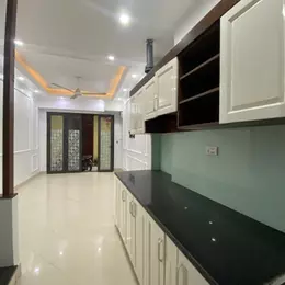 🏡 NHÀ BÁT KHỐI – LONG BIÊN
34m² – 5 tầng – ở ngay – giá tốt