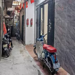 Bán nhà Tô Hoàng gần phố Huế, 5p lên Hồ Gươm, diện tích 20m2, 4 tầng, mặt tiền 4m