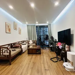 PHÁO ĐÀI LÁNG – 70M² – 5 TẦNG – MT 6M – 18.5 TỶ
LÔ GÓC – Ô TÔ 10M – Ô CHỜ THANG MÁY – NHÀ DÂN XÂY