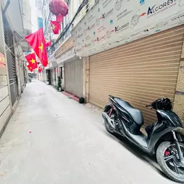 Bán Nhà Bạch Đằng 33.5m2. 5 tầng. mặt tiền 4.8m giá 12.5 tỷ Hai Bà Trưng Hà Nội