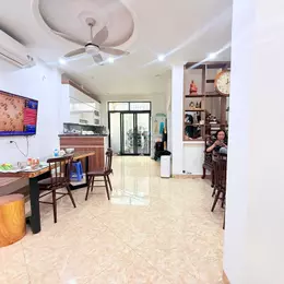 VIP 282 Lạc Long Quân – Bán nhà đẹp 2 mặt ngõ ôtô 70m2 5T MT 4m 40tỷ view Hồ Tây