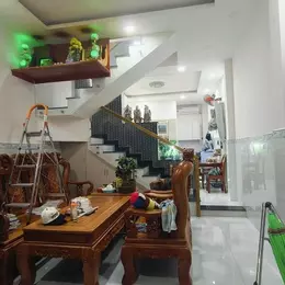 Bán nhà đường 109. Phước Long B,  Q9, Thủ Đức, TP HCM. DT 58m2, 4PN, sổ hồng. Giá  6.75  tỷ.