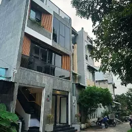 NHÀ 4 TẦNG HIỆN ĐẠI – 2 MẶT THOÁNG TRƯỚC SAU – NGANG 6M – GẦN SÔNG QUẬN 2