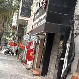Cho thuê cửa hàng 30m2 tại phố Ngô Thì Nhậm trung tâm Hà Nội