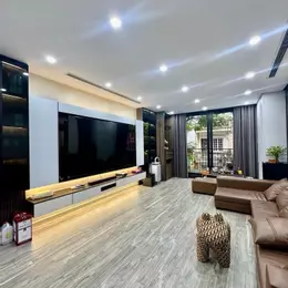 Bán nhà đẹp Ngọc Lâm- View Công Viên- Full NT- Oto- 90m 5 tầng nhỉnh 15 tỷ(TL)