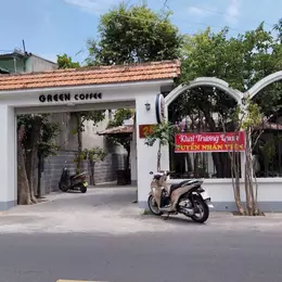 Nhà Cách Biển 100m Sẵn Mô Hình Kinh Dôanh Cafe Ngang rộng 13m Giá rẻ