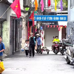 BÁN NHÀ HÀNG SIÊU ĐẸP 10M RA MẶT PHỐ - OTO ĐỖ CỬA - NHÀ DÂN XÂY KIÊN CỐ - NGÕ THÔNG TỨ TUNG - SỔ